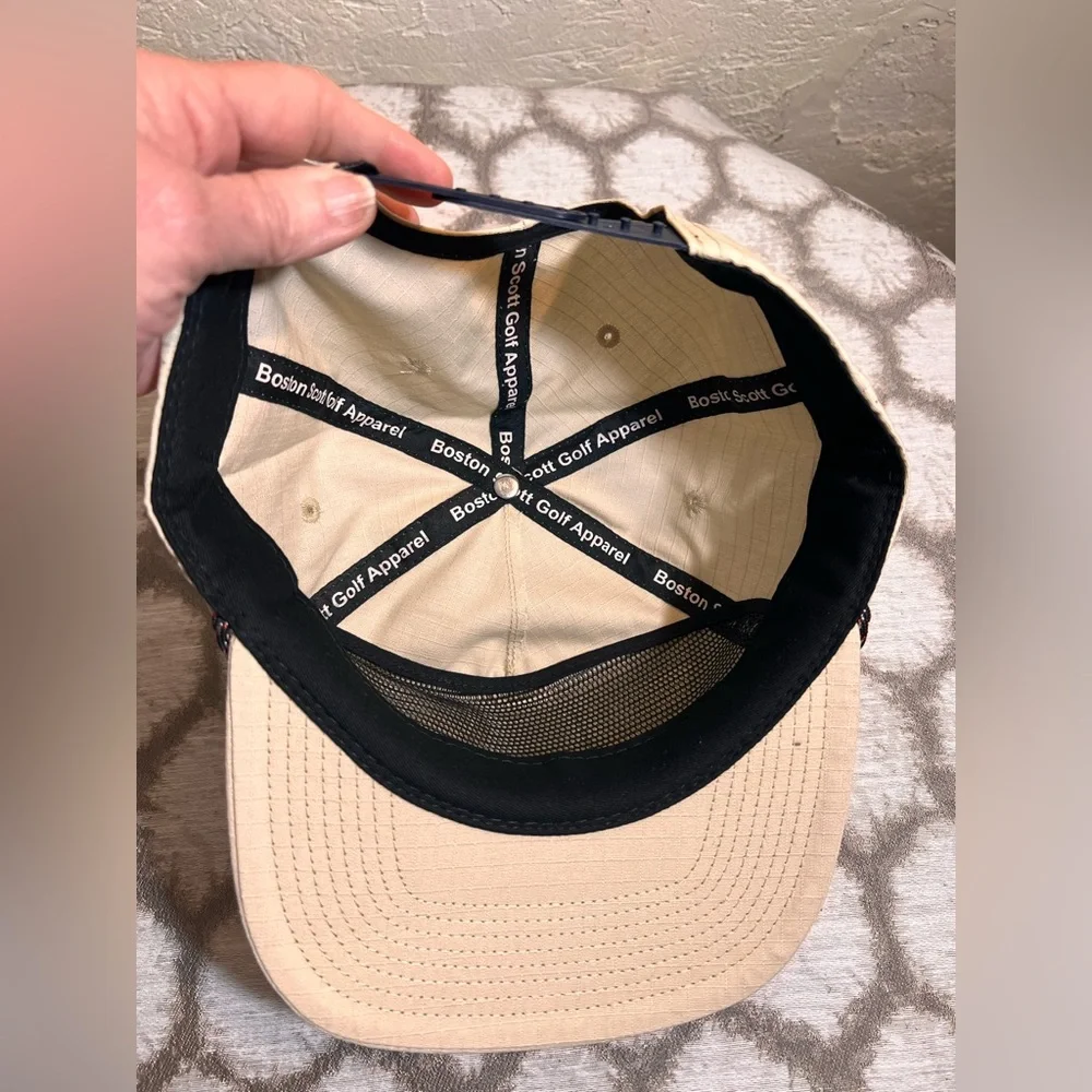 Golf Cap Boston Scott Beige Rope-Trim Golf Crest